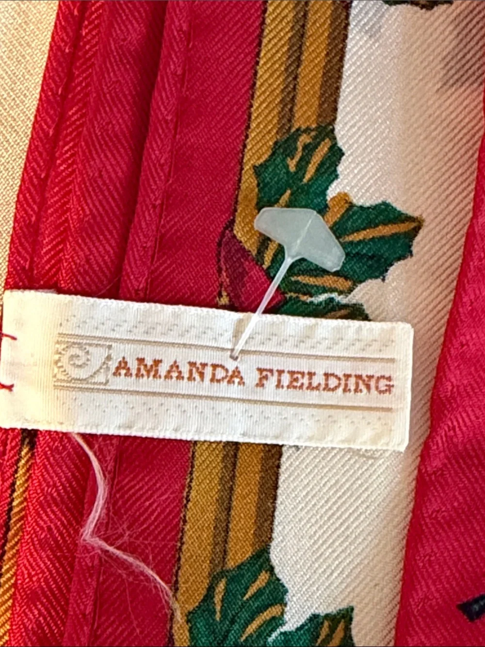 Vintage Amanda Fielding Silk Holiday Scarf Wreath Ribbon Bows Red Cream